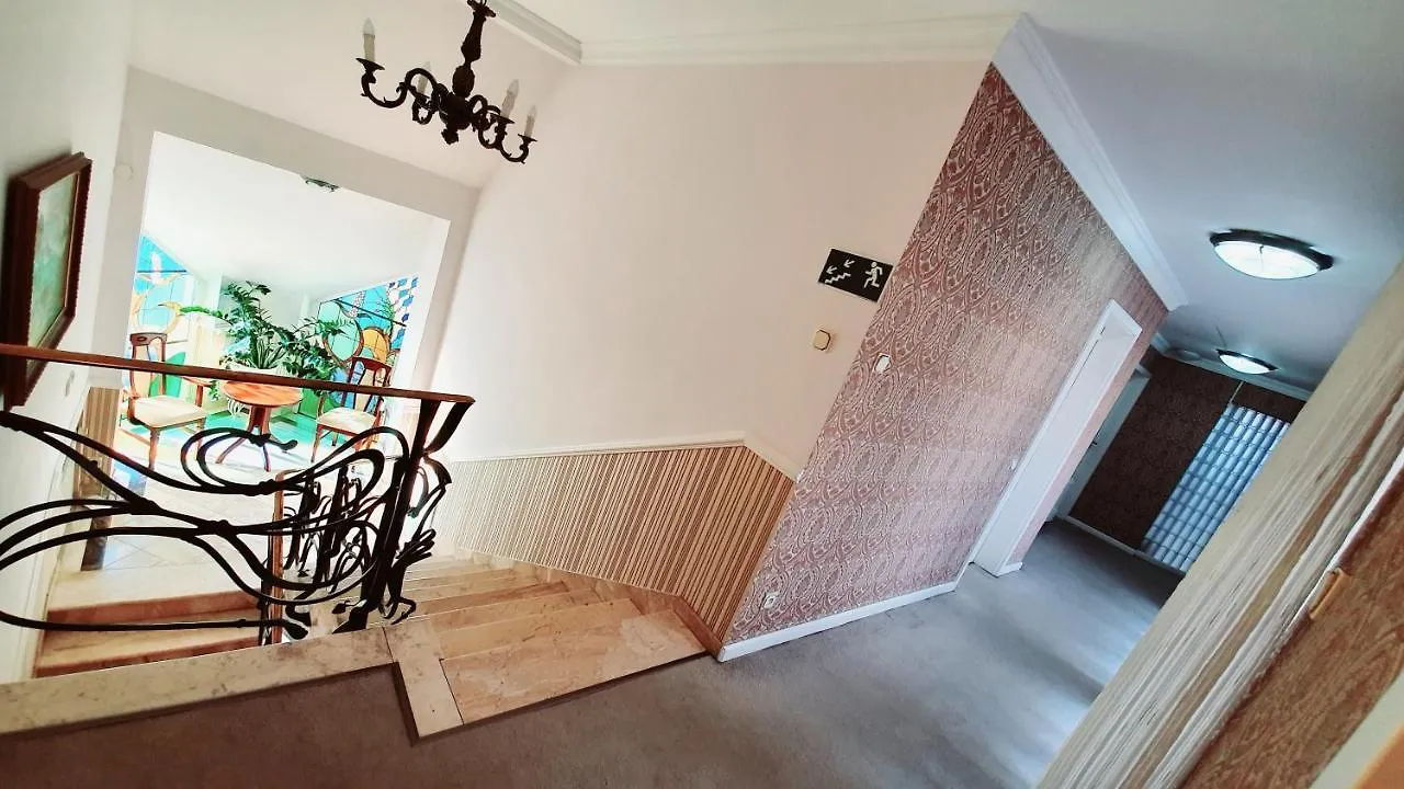 Bthouse, Pokoje Goscinne Warsaw Bed & Breakfast