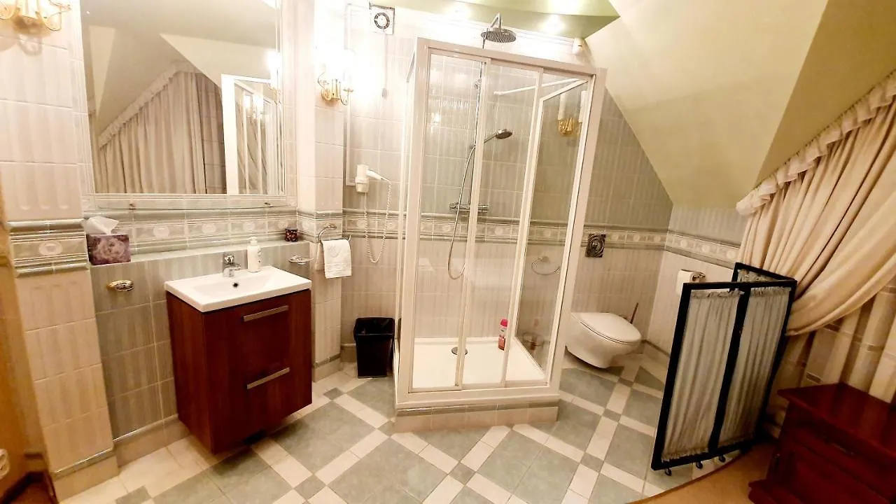 Bthouse, Pokoje Goscinne Варшава 0*,